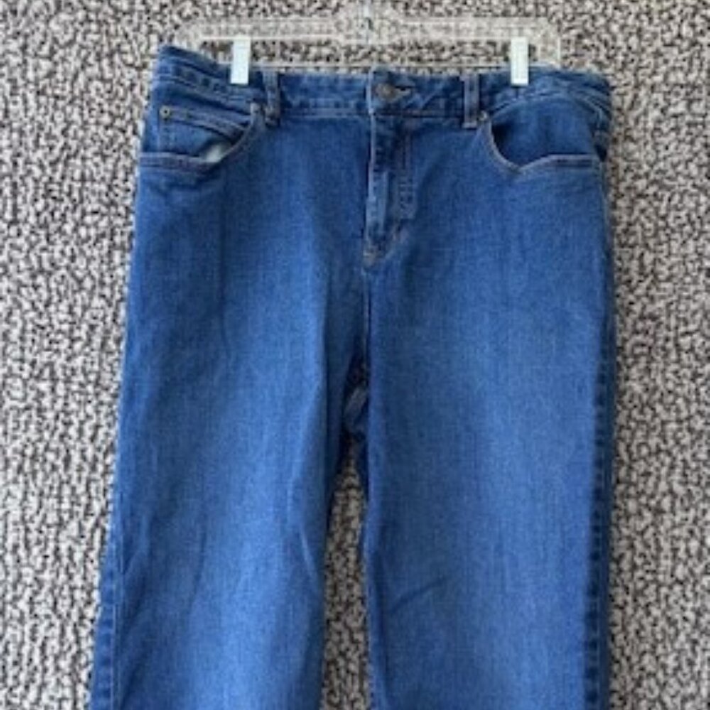 LIZ CLAIBORNE Straight Leg Fray End Jeans